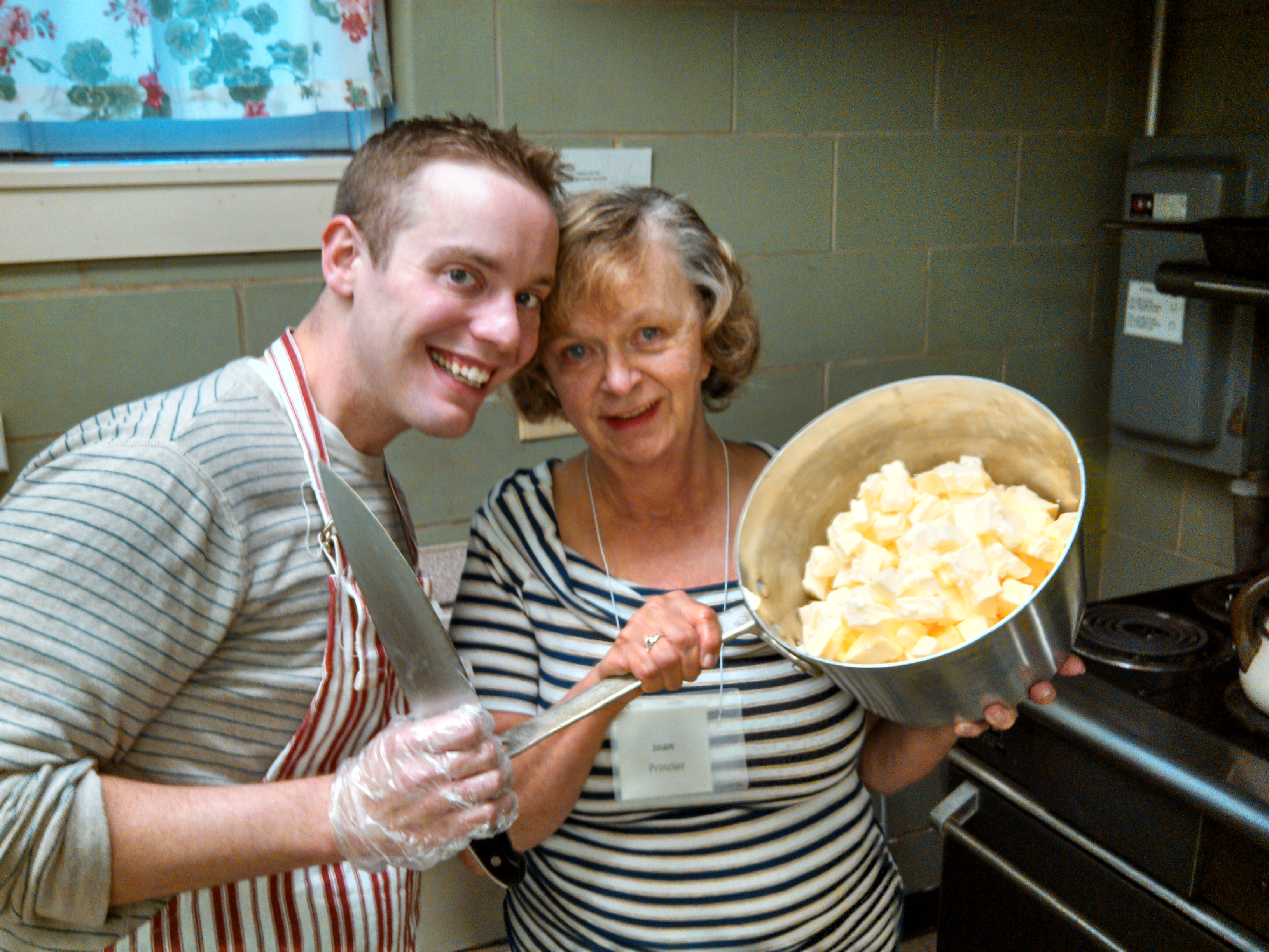 2013_10_27 Joan and Joey in the kitchen